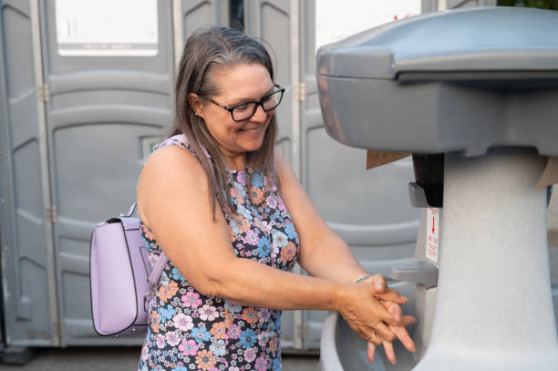 Best Porta potty delivery and setup  in Woodlake, CA